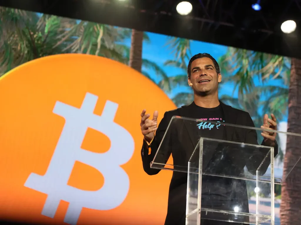 Paxful And The Mayor Of Miami Have Teamed Up To Give Away 500 Tickets To The Bitcoin 2022 Conference 1