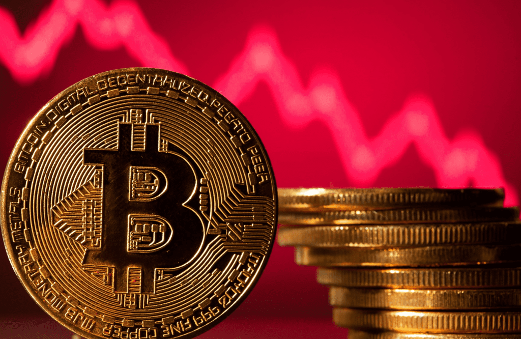 Bitcoin prints seven consecutive red candles on weekly chart, the longest bearish streak since 2015