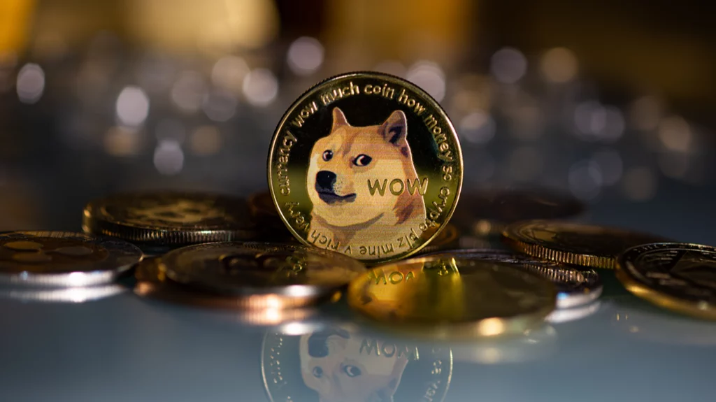 Dogecoin May Soon Break Out Despite Overall Market Negativity