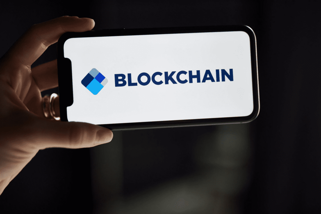 Blockchain.com Adds Former Comptroller Joseph Otting To Board