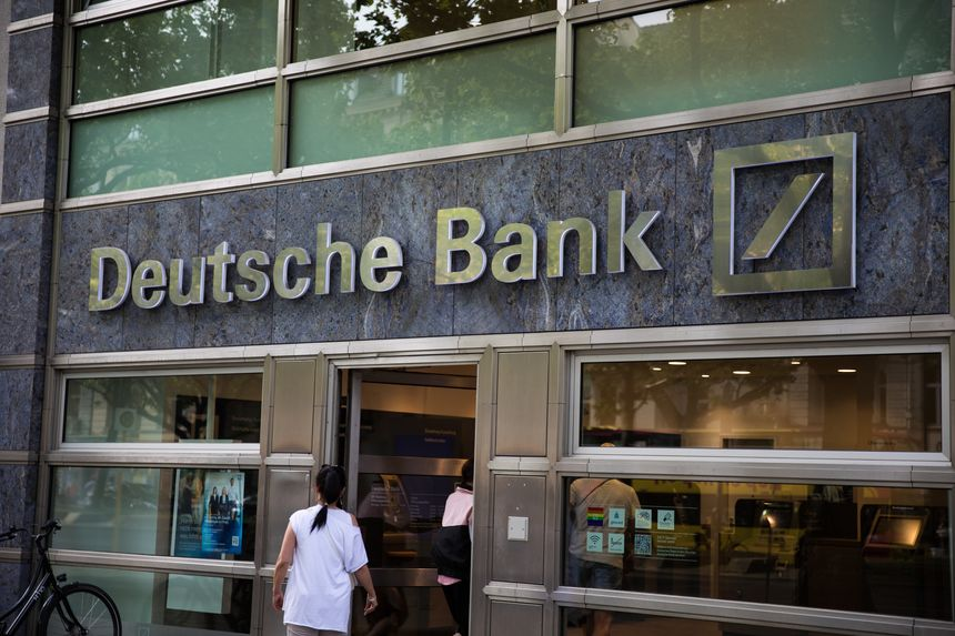 Markets Falling Before Deutsche Bank Bankruptcy Contagion Worries