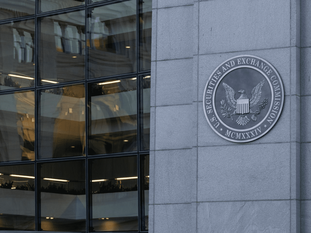 Former Coinbase Manager Settles Charges With SEC In Insider Trading Case