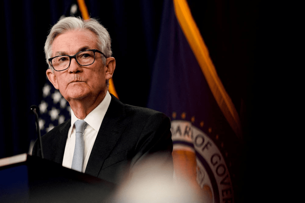 Fed Doesn't Raise Interest Rates, Bitcoin Stabilizes At $26,000